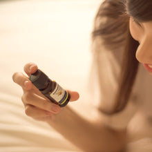 Load image into Gallery viewer, Organic Peppermint Essential Oil