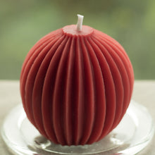 Load image into Gallery viewer, 100% Pure Beeswax Candle from Canada

